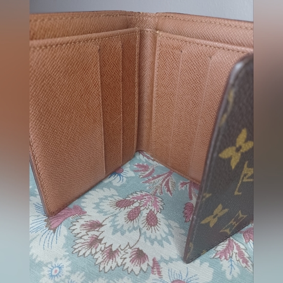 Louis Vuitton Monogram Porte Monnaie Cartes Credit Wallet - Picture 8 of 11